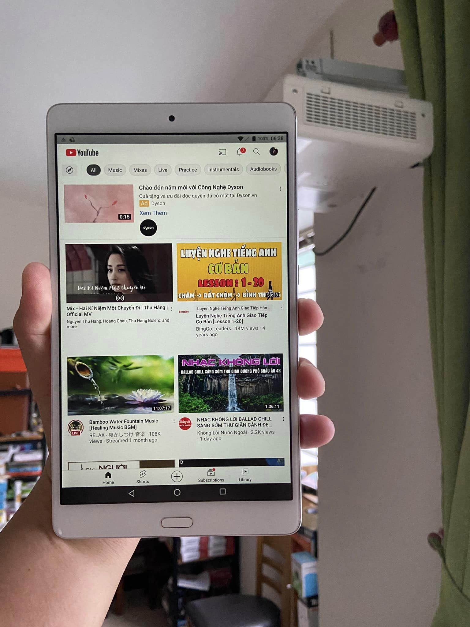 MÁY TÍNH BẢNG HUAWEI BẢN DOCOMO THỊ TRƯỜNG NHẬT CỨNG CÁP MẠNH MẼ, NGHE NHẠC ÂM THANH HAY, MÀN HÌNH 2K RÕ NÉT