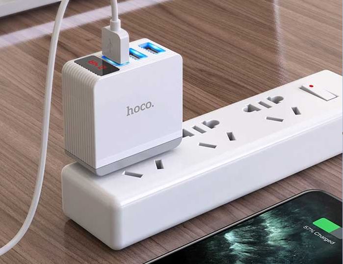 Cốc Sạc Nhanh Hoco Pro Max 3.4A chính hãng (Màn hình LED, 3 Cổng USB)