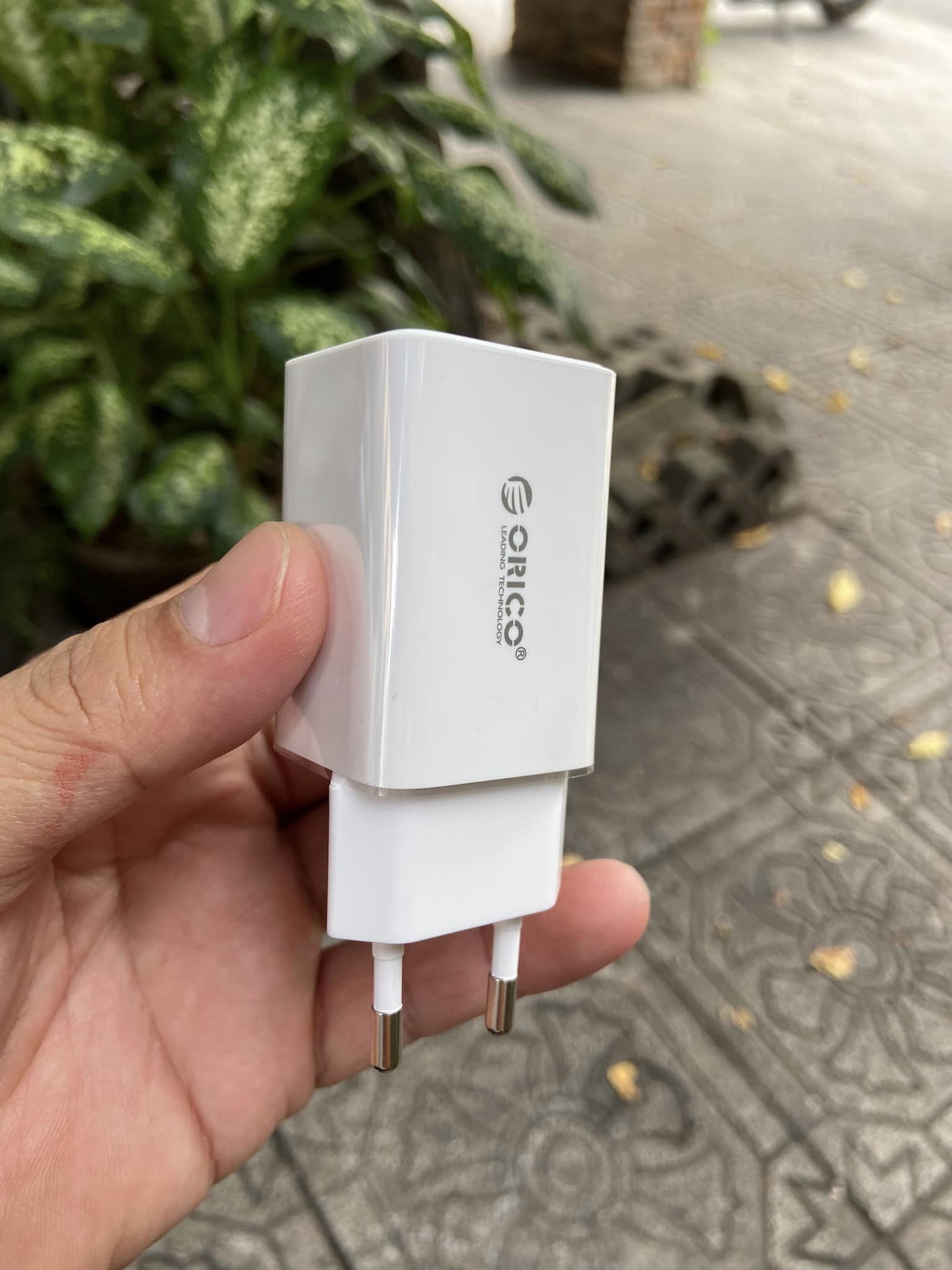 CỦ SẠC NHANH TYPE-C CHÍNH HÃNG CÔNG SUẤT LỚN 65W, SẠC NHANH VÀ ÊM CHO ĐIỆN THOẠI, MÁY TÍNH BẢNG, LAPTOP CÓ CỔNG TYPE-C