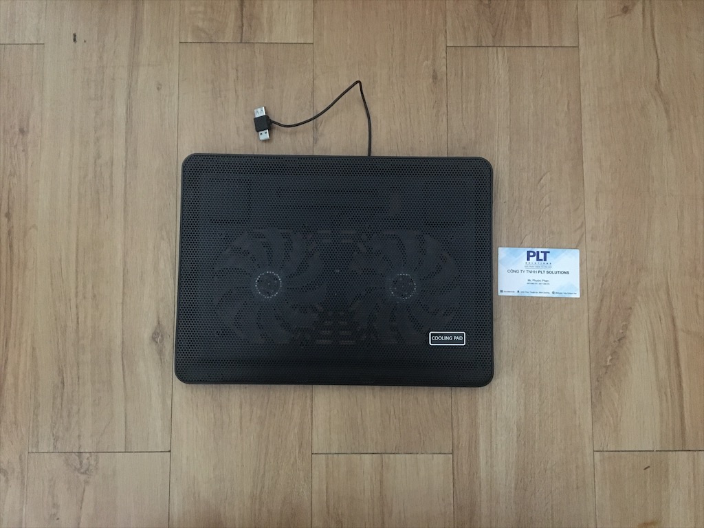 ĐẾ TẢN NHIỆT HAI QUẠT CÓ ĐÈN MÀU ĐEN LÀM LAPTOP BẠN DỊU ĐI CƠN NÓNG LÚC HOẠT ĐỘNG