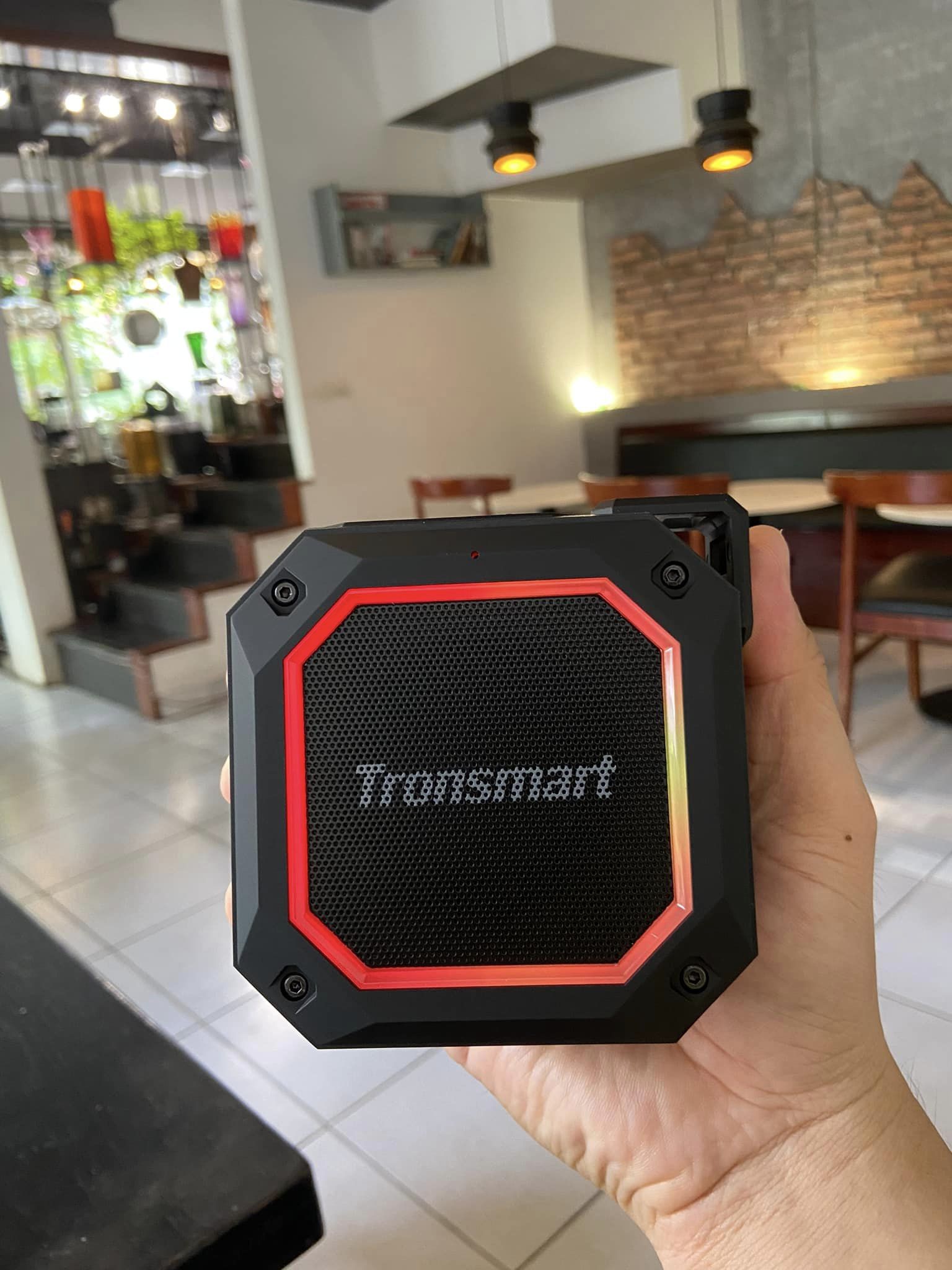 LOA BLUETOOTH MINI CHỐNG NƯỚC VỚI ÂM THANH HAY TUYỆT, KIỂU DÁNG XINH ĐẸP SANG TRỌNG