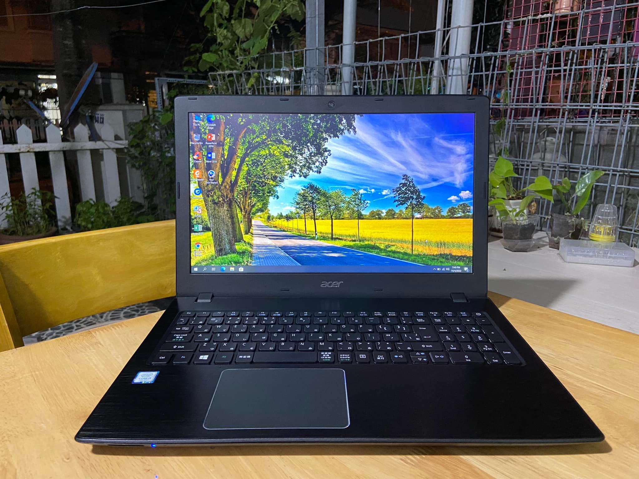 ACER TRAVELMATE BẢN THỊ TRƯỜNG NHẬT LIKE NEW, CORE I5-7200 MẠNH MẼ, RAM LỚN 8GB, SSD 480GB SIÊU NHANH, PIN LÂU 4H CÙNG MÀN HÌNH FHD RÕ NÉT, DÒNG CAO CẤP HIỆU SUẤT VƯỢT TRỘI