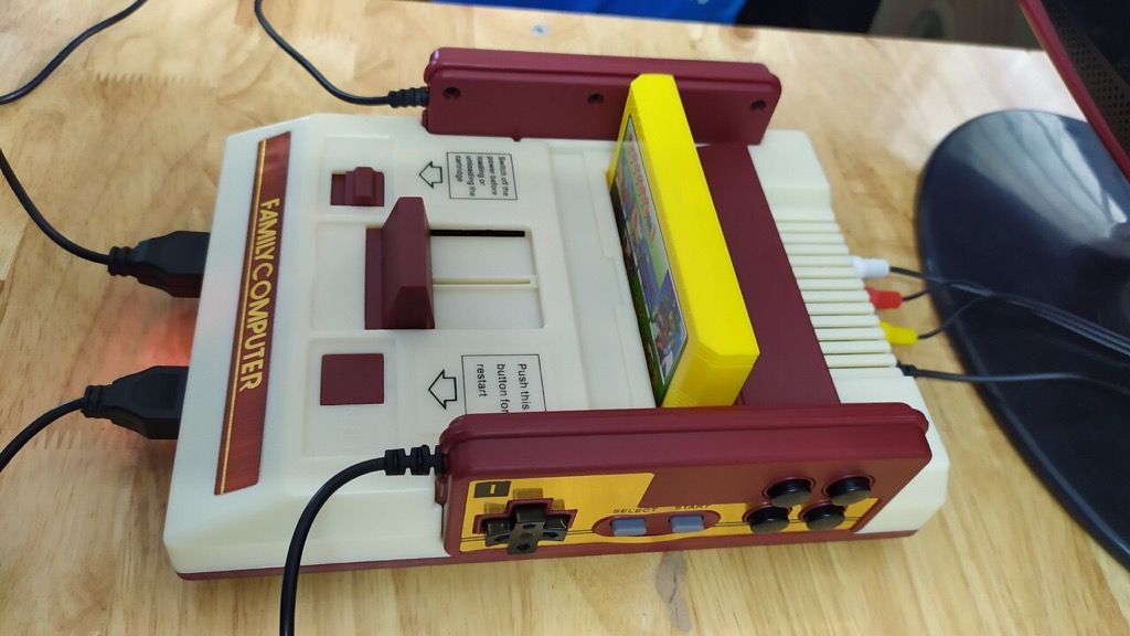 MÁY GAME 4 NÚT FC COMPACT II CHÍNH HÃNG TẶNG 1 BĂNG GAME