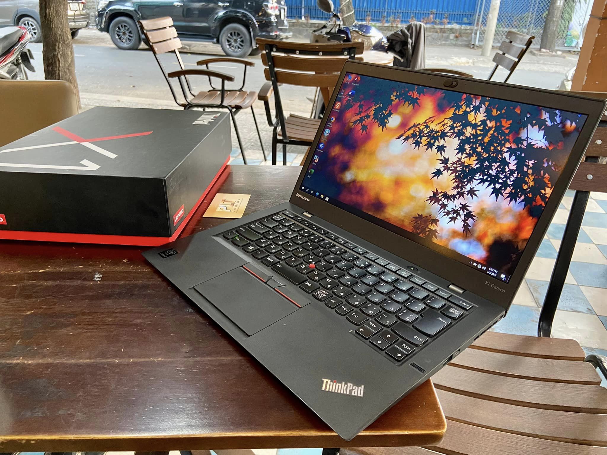 THINKPAD X1 VỎ CARBON CAO CẤP CORE I7-5500 MẠNH MẼ, RAM LỚN 8GB, SSD 256GB SIÊU NHANH, 14INCH FHD IPS, PIN LÂU 5 GIỜ, MỎNG NHẸ THEO BẠN ĐI MUÔN NƠI, LÀM NHỮNG GÌ MÌNH THÍCH