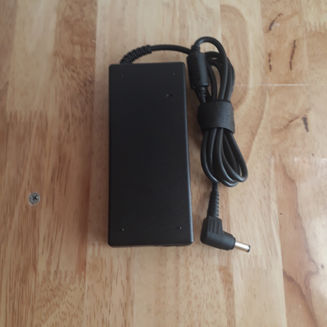 SẠC LAPTOP TOSHIBA/FUJITSU/ASUS  19V-3.42A CHẤT LƯỢNG TỐT