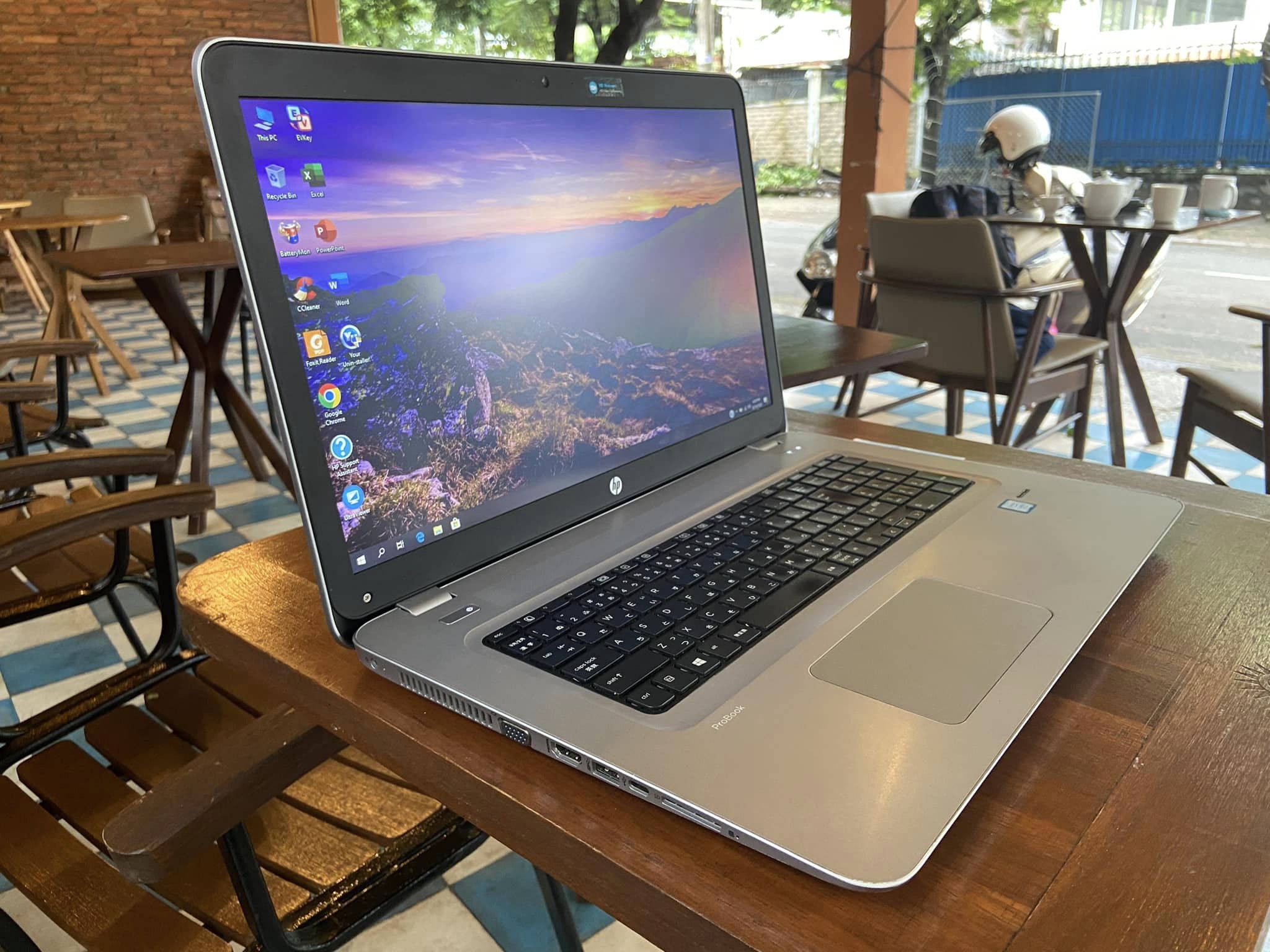 HP CORE I5-TH7 MÀN HÌNH 17INCH CÓ CARD MÀN HÌNH RỜI DÀNH CHO THIẾT KẾ ĐỒ HOẠ, RAM KHỦNG 16GB, NGOẠI HÌNH SANG TRỌNG - CHẤT LƯỢNG VƯỢT TRỘI