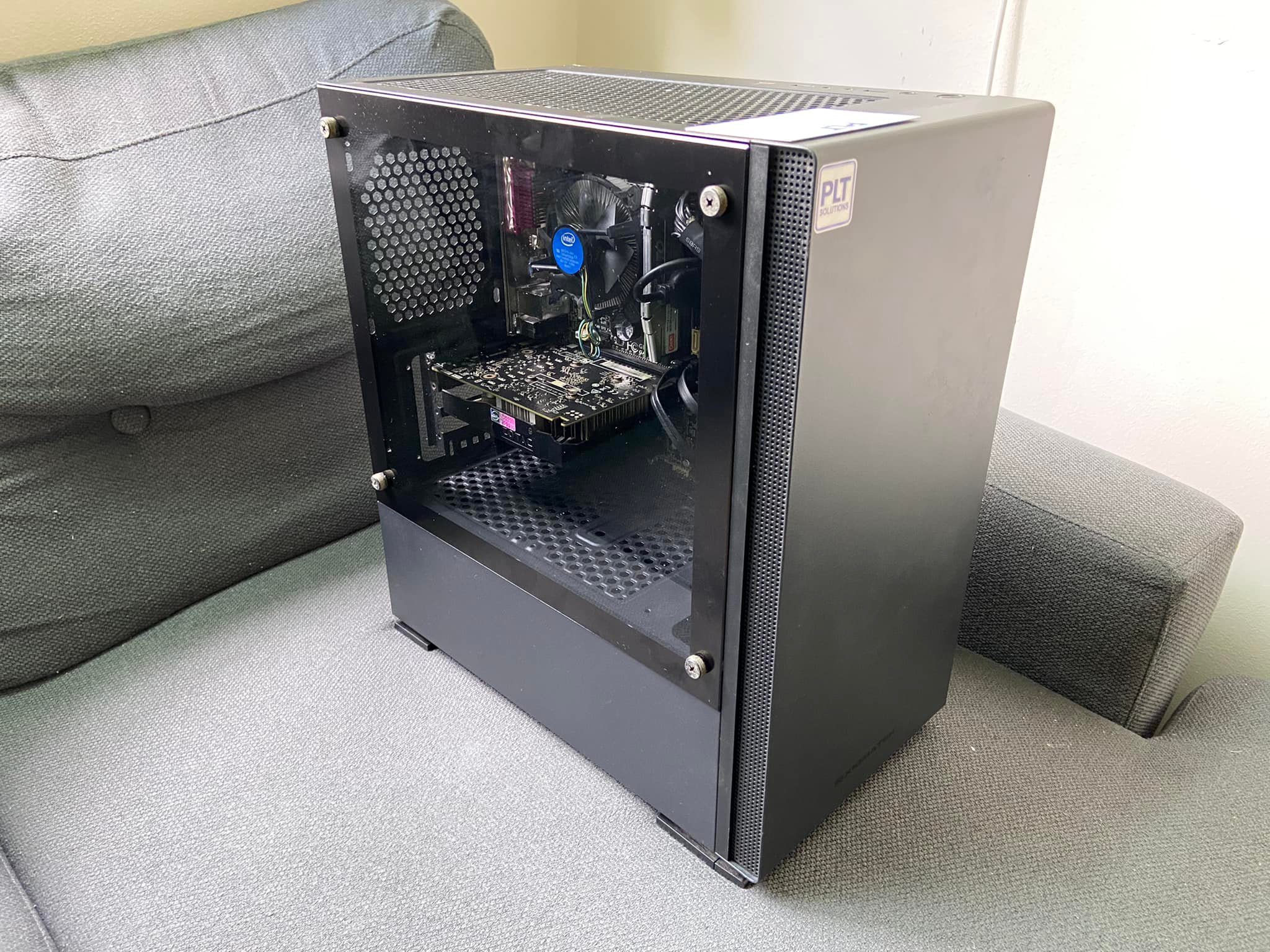 THÙNG PC CORE I3 THẾ HỆ 9 VỚI CARD ĐỒ HOẠ RỜI GTX 1050 DÀNH CHO GAMING, ĐỒ HỌA, RAM 8GB, SSD SIÊU NHANH 256GB XỬ LÝ MƯỢT MÀ CÁC TÁC VỤ
