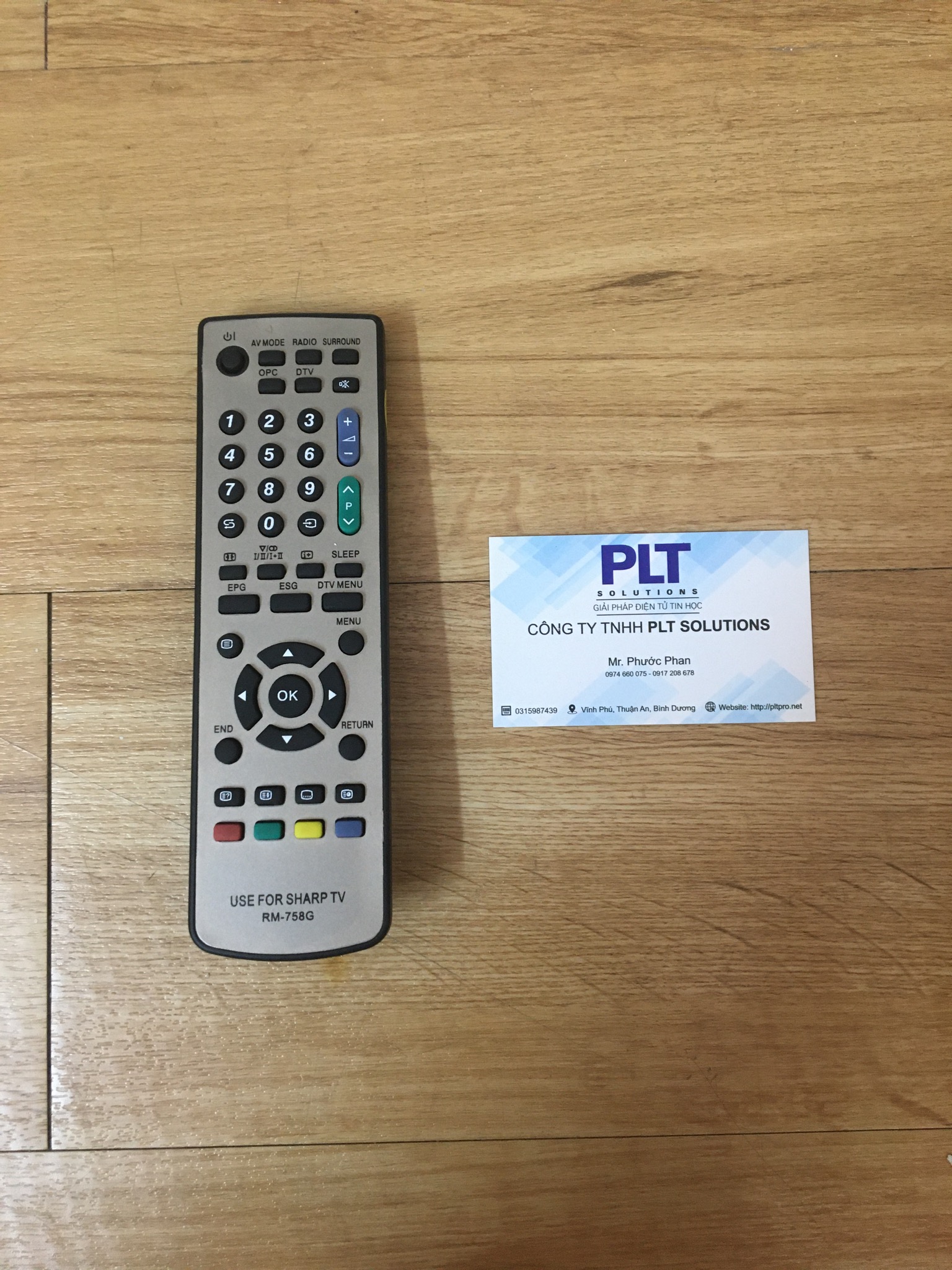 REMOTE  ĐIỀU KHIỂN TIVI SHARP RM-758G
